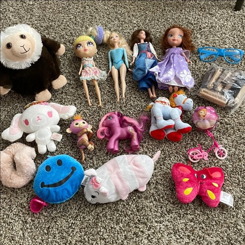 Lot dolls kids toys
